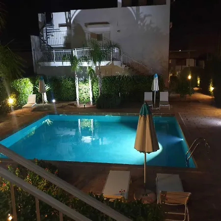 Lucrezia Relax Apartmanhotel Nardò