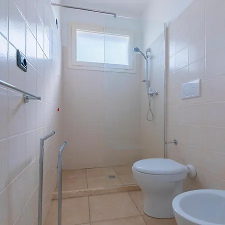 Lucrezia Relax Apartmanhotel *