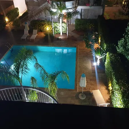 Le Piscine Int 3 3*