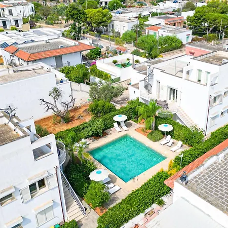 Le Piscine Int 3 公寓式酒店 3*