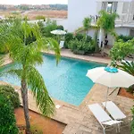 Apartmanhotel Le Piscine 3*